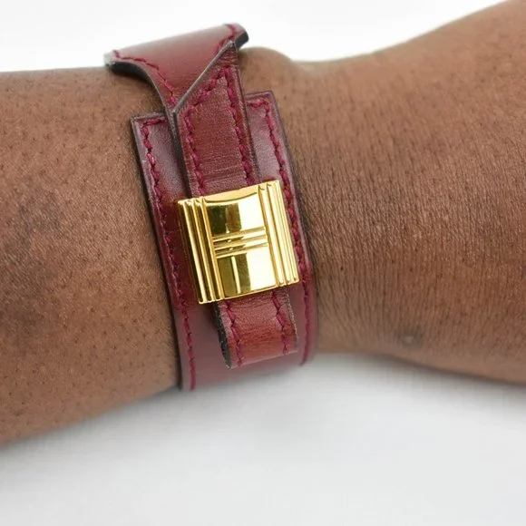 HERMES "Artemis": Scarlet Red, Leather & Gold "H" Logo Bracelet (ow) - Picture 10 of 10